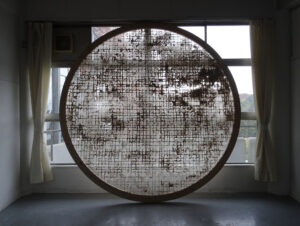 インスタレーション作品『透す窓』の画像