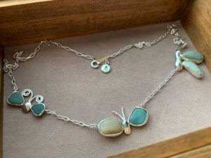 インスタレーション作品『All things are invaluable』の画像