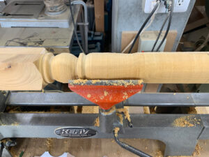 インスタレーション作品『あなたの家に、庭になる』の制作中画像